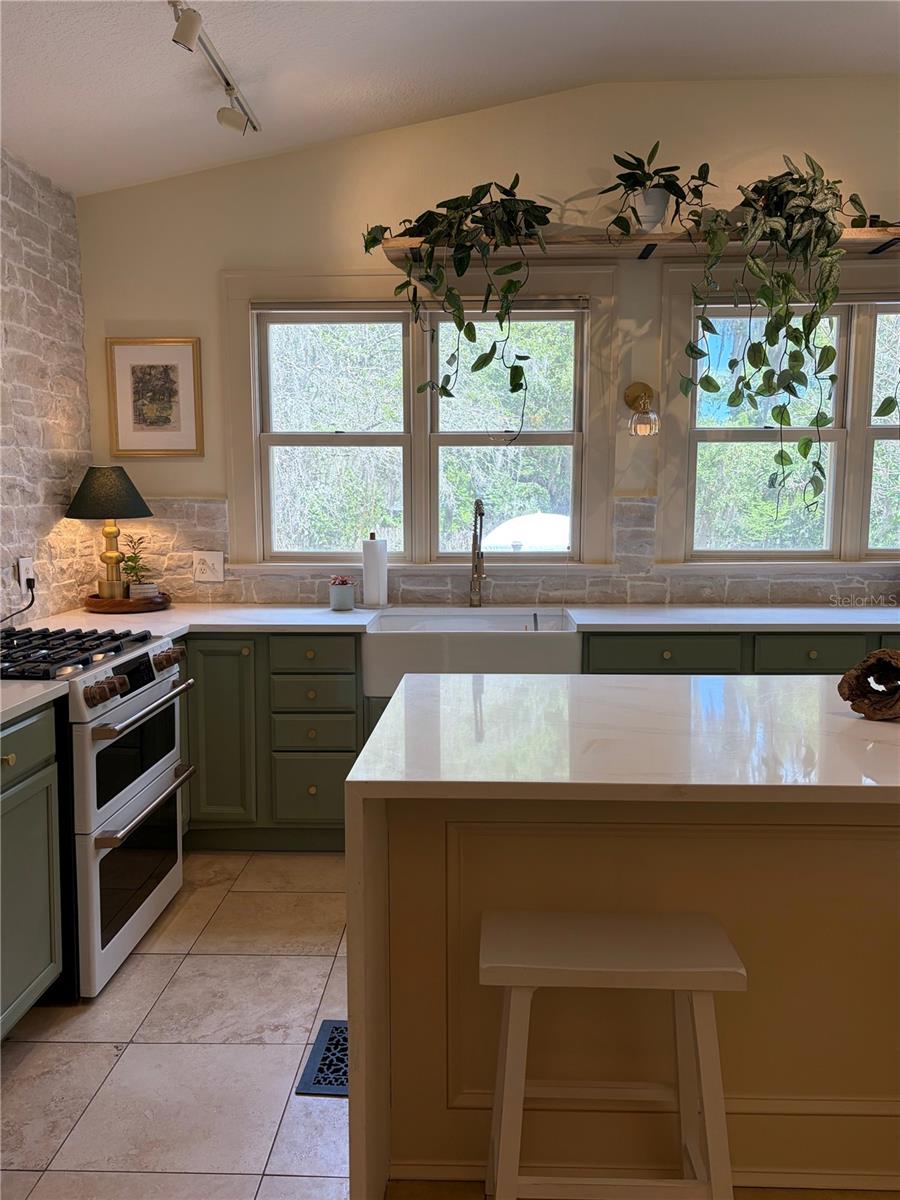 WILSONS BLK 85-86 DELAND - Residential