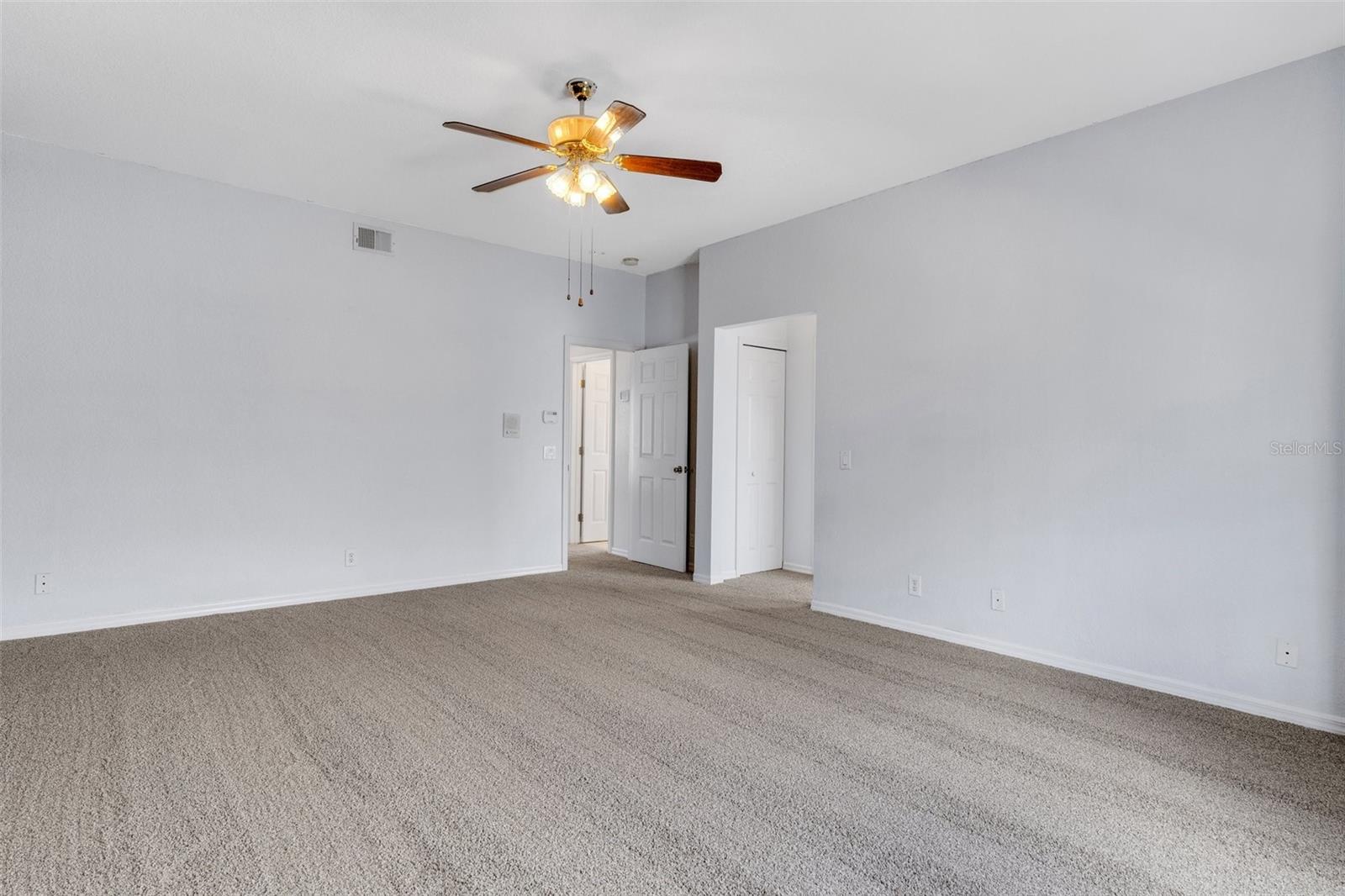 TOWNHOMES OF PARK PLACE - Residential