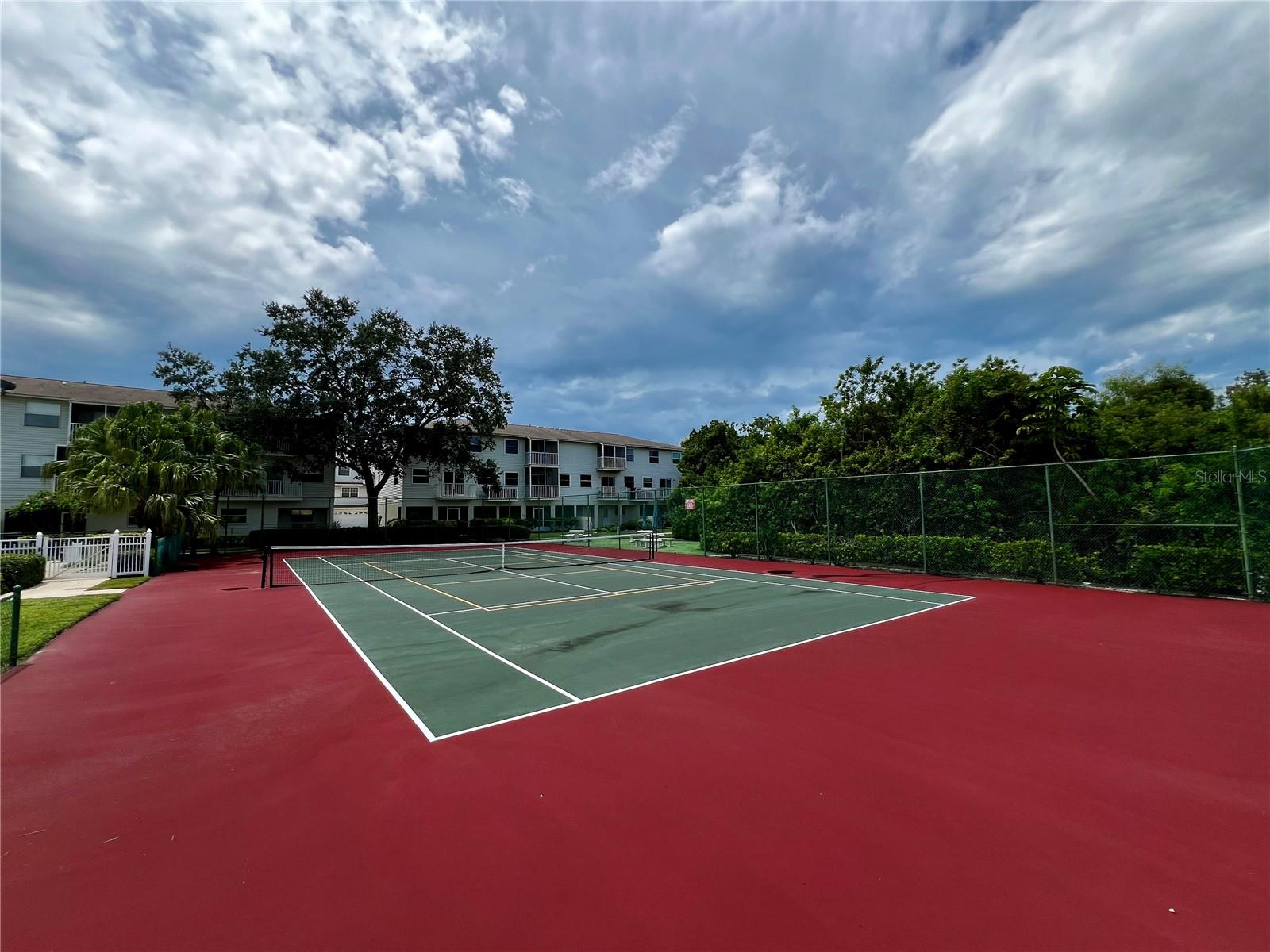 TOWNHOMES OF PARK PLACE - Residential