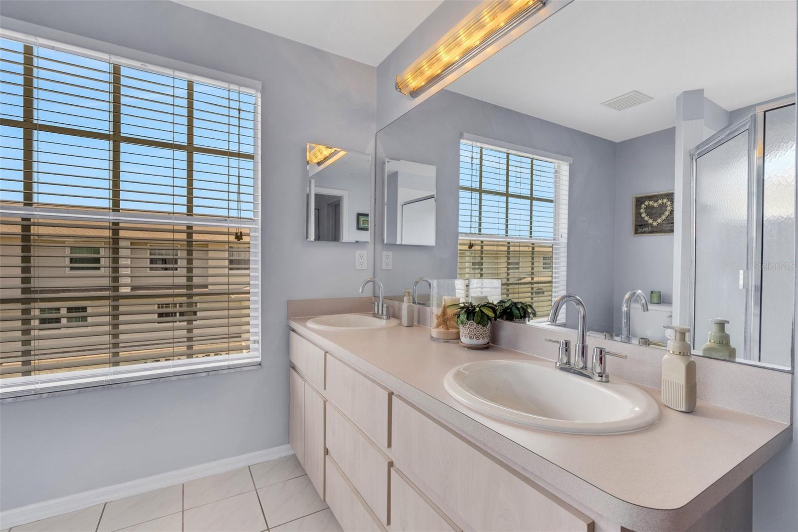 TOWNHOMES OF PARK PLACE - Residential
