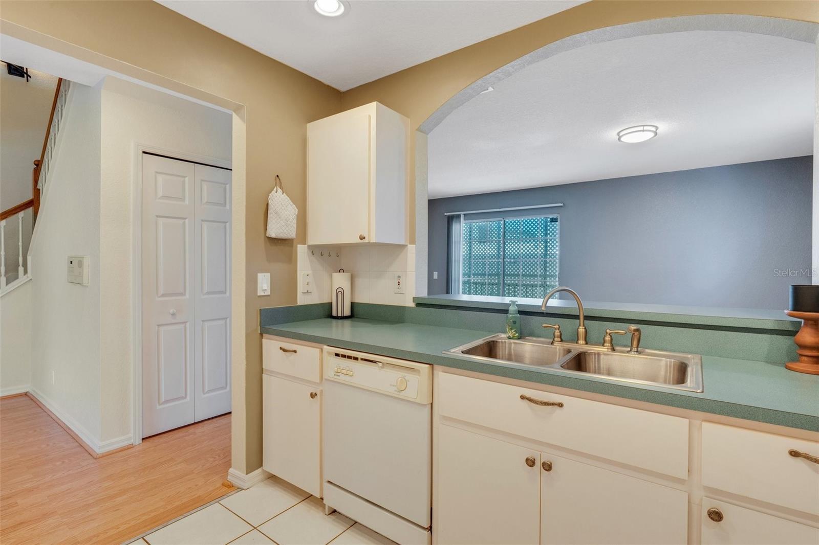 TOWNHOMES OF PARK PLACE - Residential