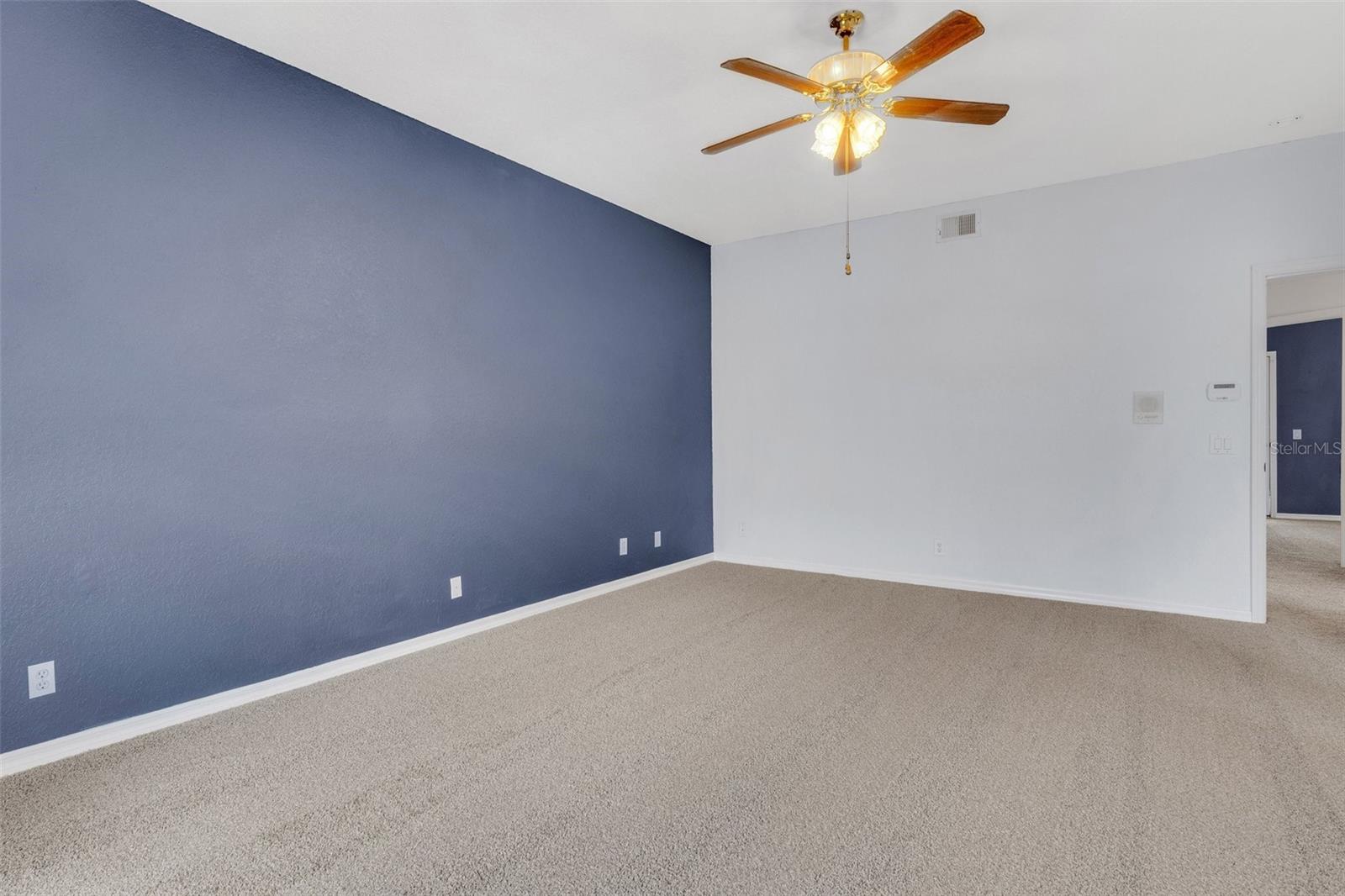 TOWNHOMES OF PARK PLACE - Residential