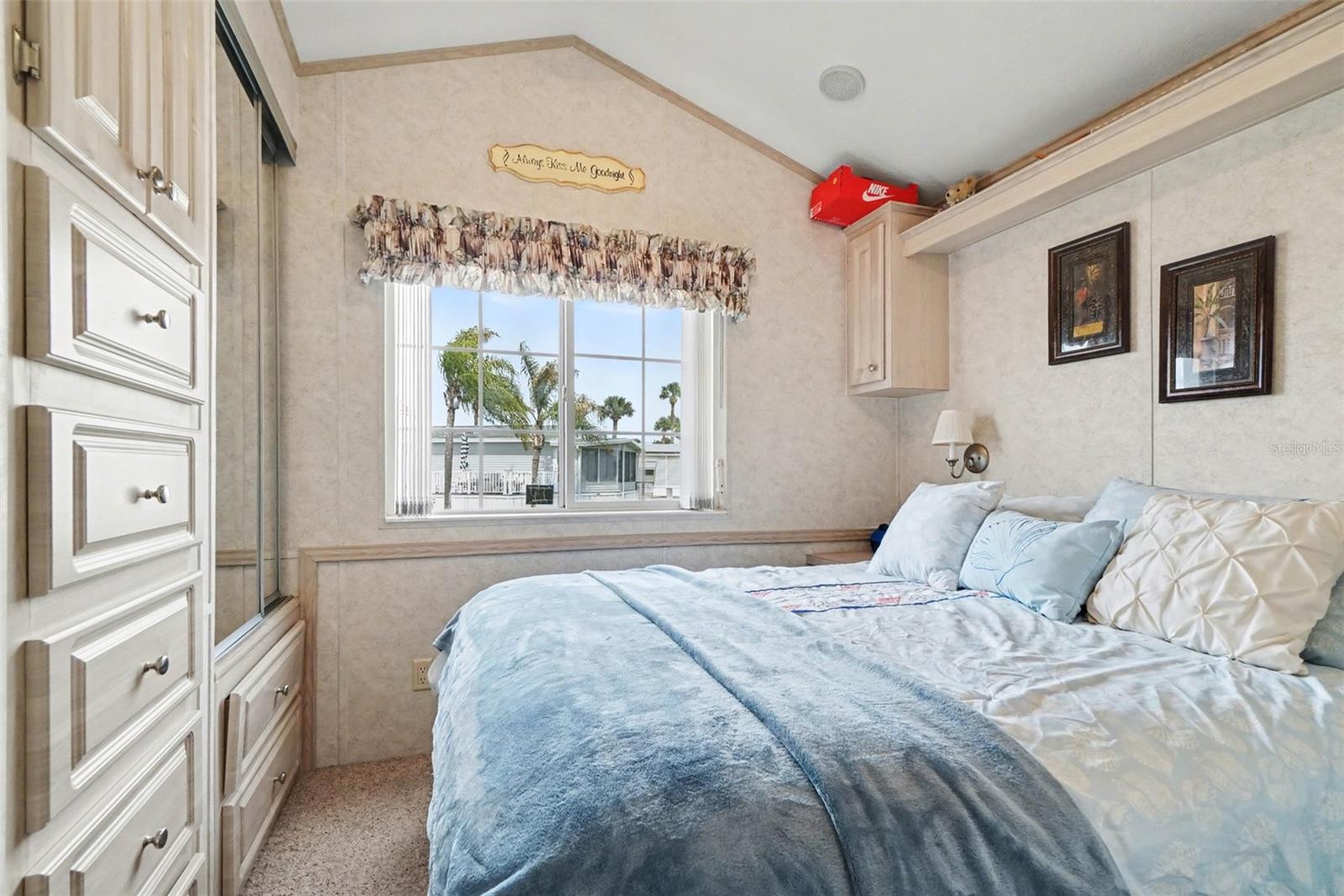 9000 US HIGHWAY 192 529