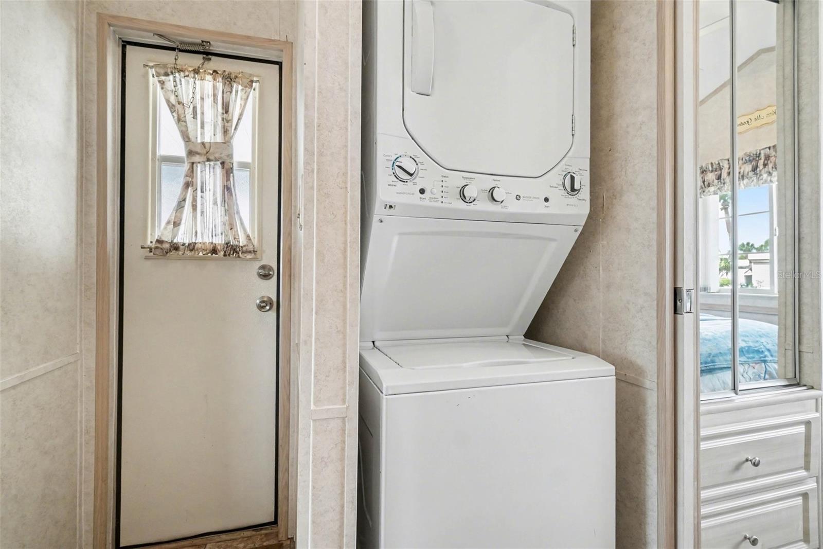 OUTDOOR RESORTS AMERICA - Residential