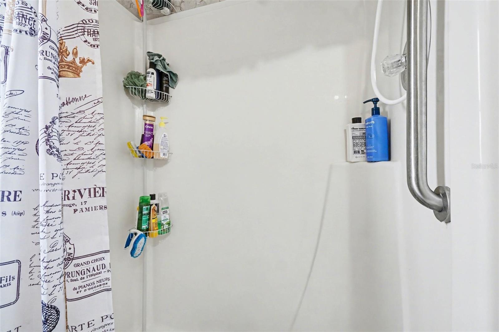 OUTDOOR RESORTS AMERICA - Residential