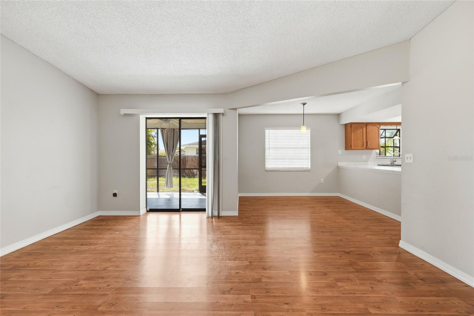 SOUTH VENICE - Residential