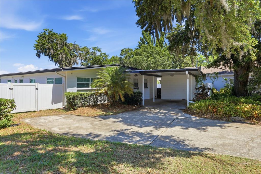 Photo of 5716 Moonlight Circle, Orlando, FL 32839 (MLS # O6408955)