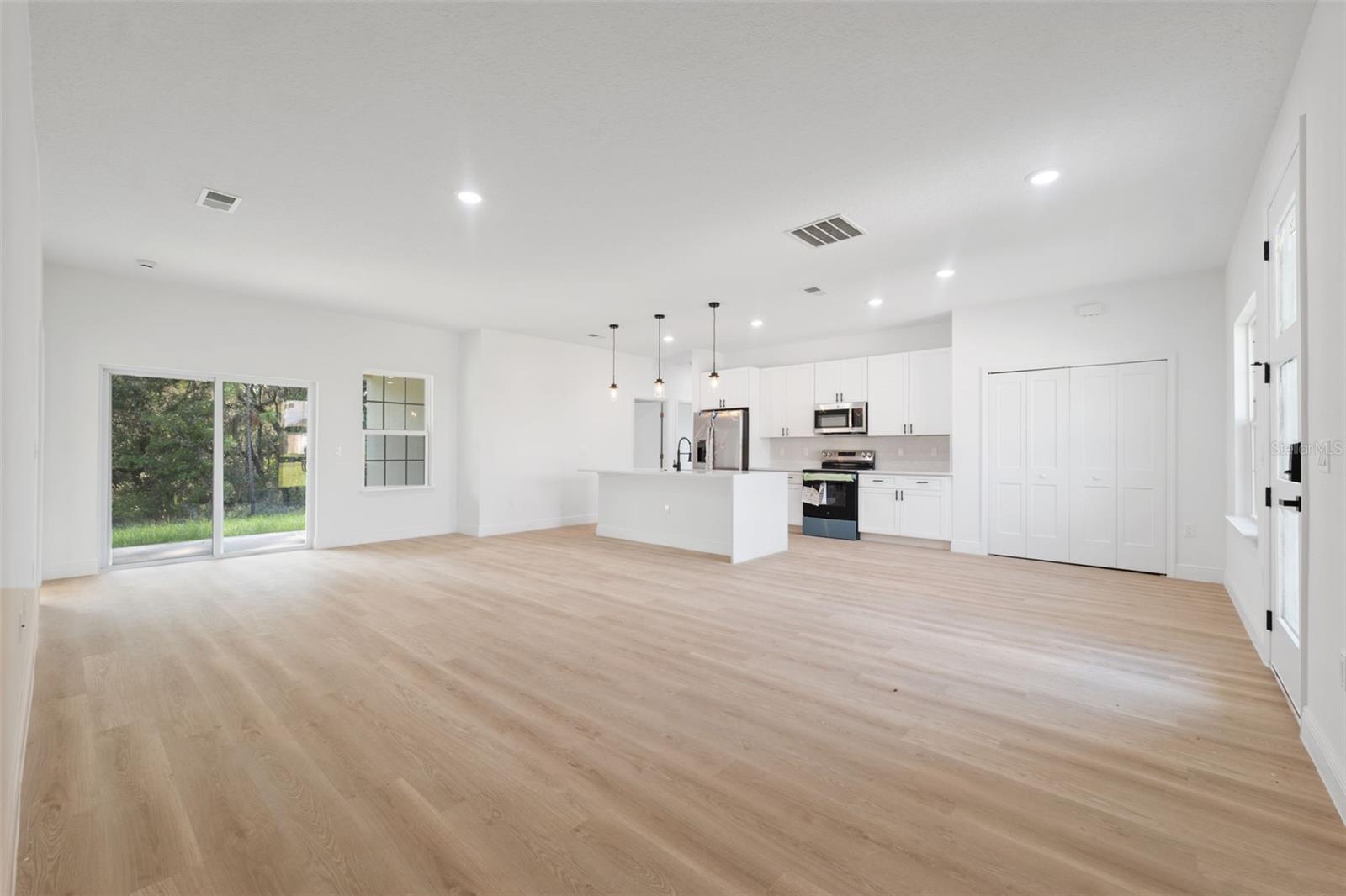MARION OAKS UN NINE - Residential Lease