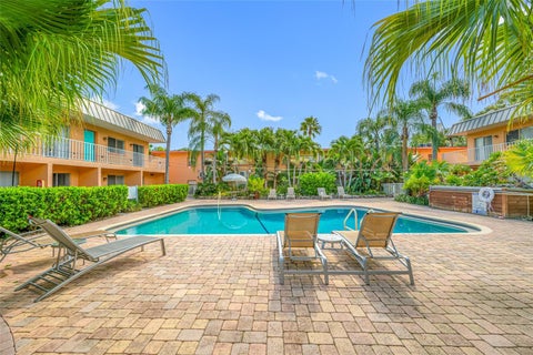 2 beds bed, 1 baths bath property at 1411 S Lorenzo Avenue 03, Tampa, FL 33629