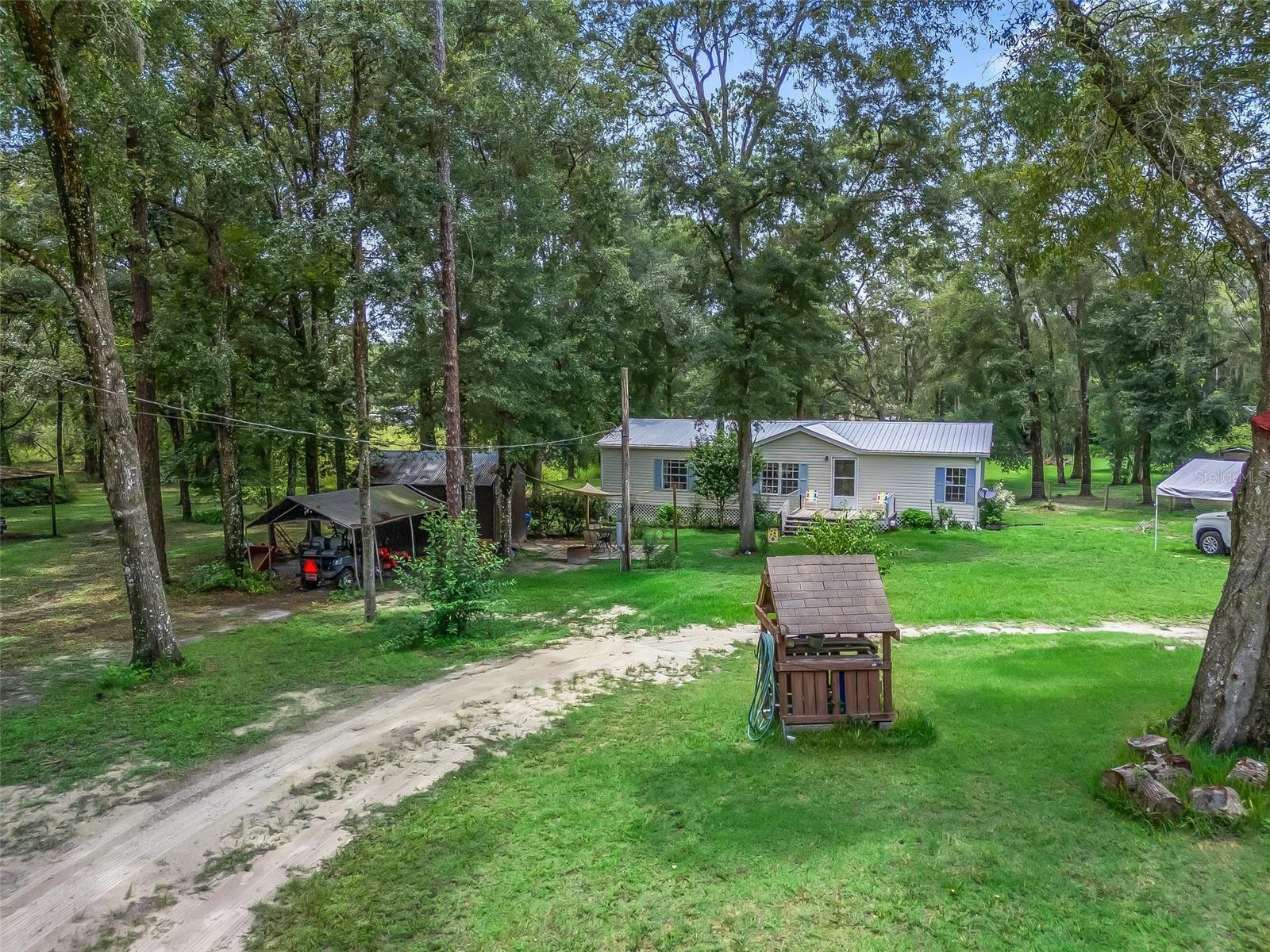 HOLIDAY SHORES - Residential