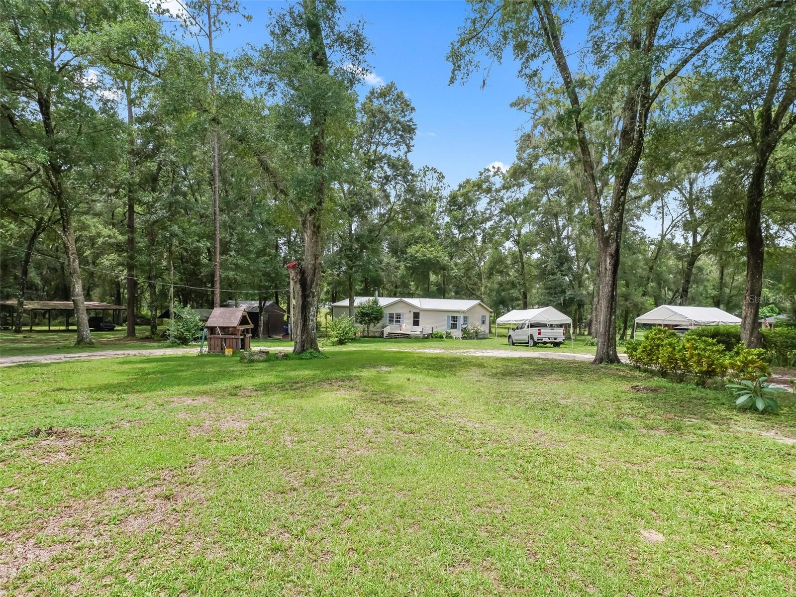 HOLIDAY SHORES - Residential