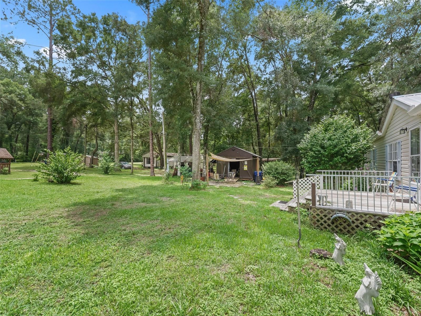 HOLIDAY SHORES - Residential