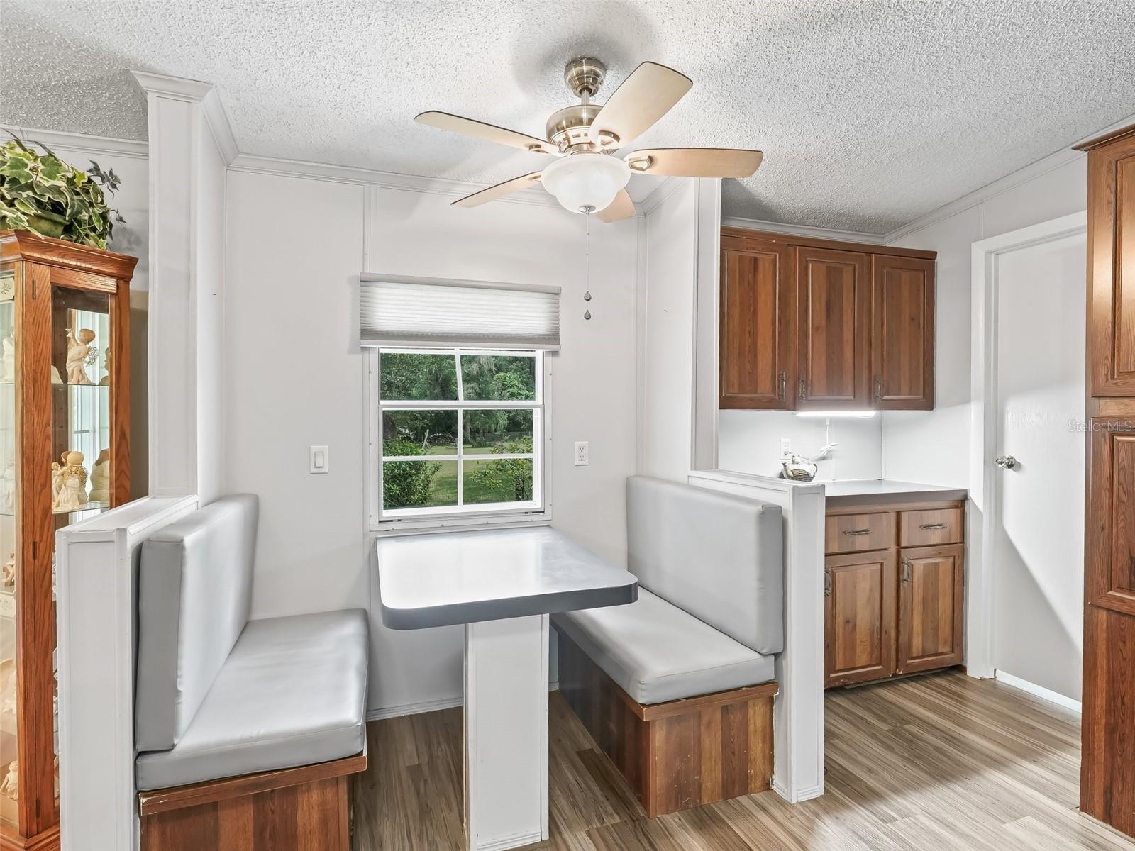 HOLIDAY SHORES - Residential