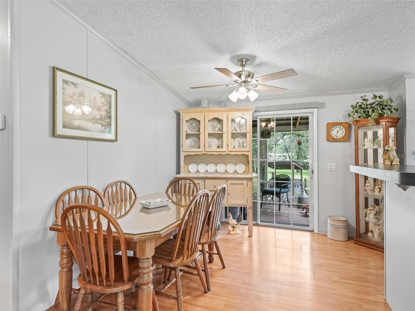 HOLIDAY SHORES - Residential