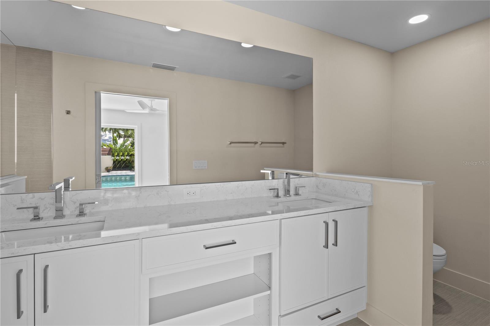 KEY ROYALE 9TH ADD - Residential