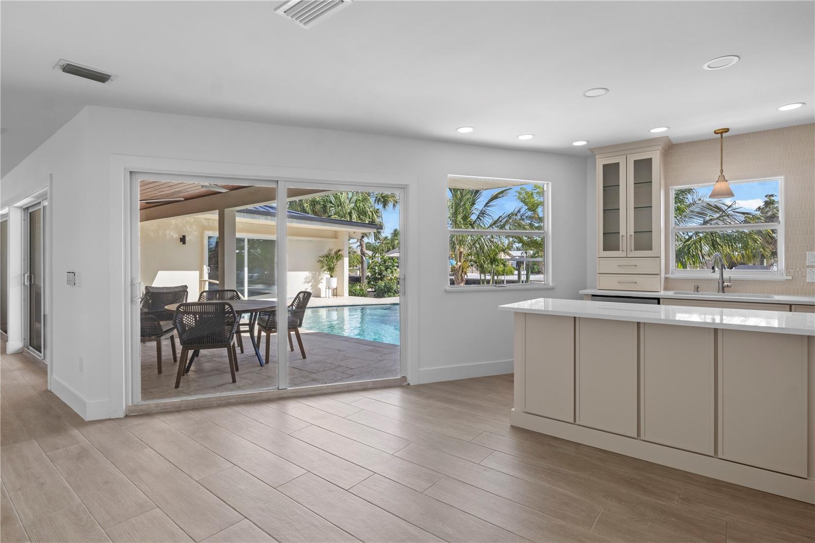 KEY ROYALE 9TH ADD - Residential