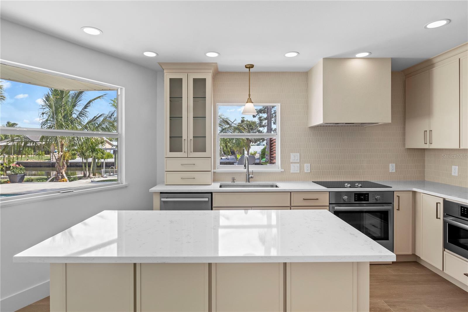 KEY ROYALE 9TH ADD - Residential