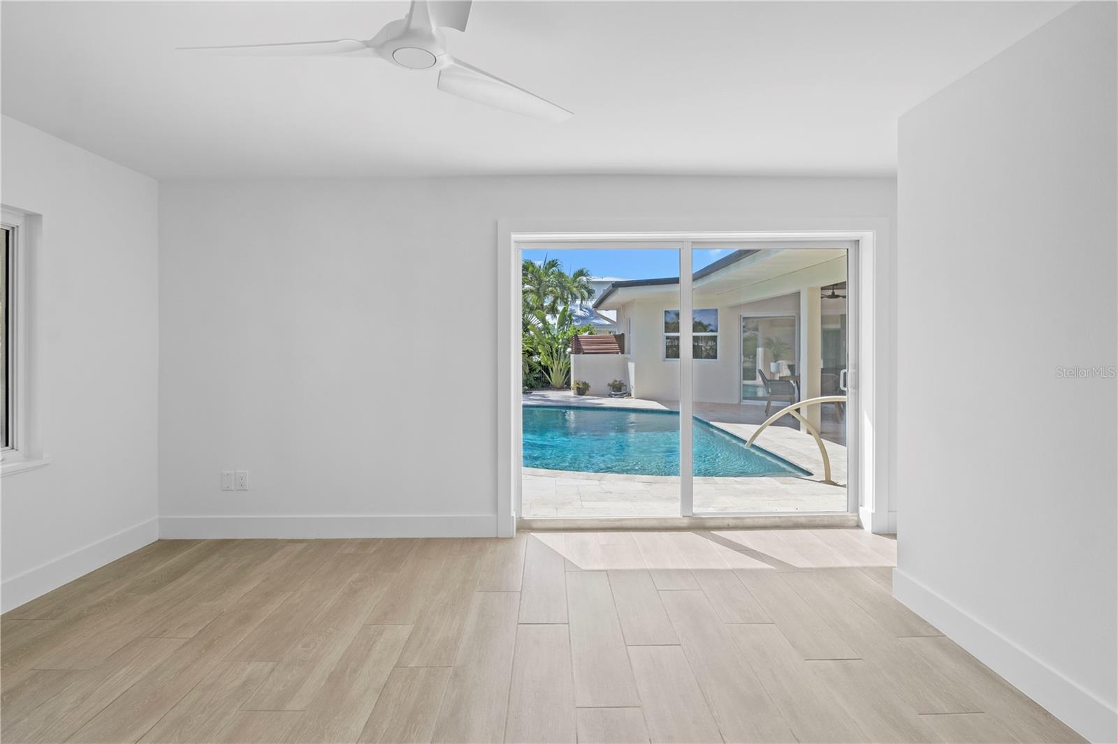 KEY ROYALE 9TH ADD - Residential