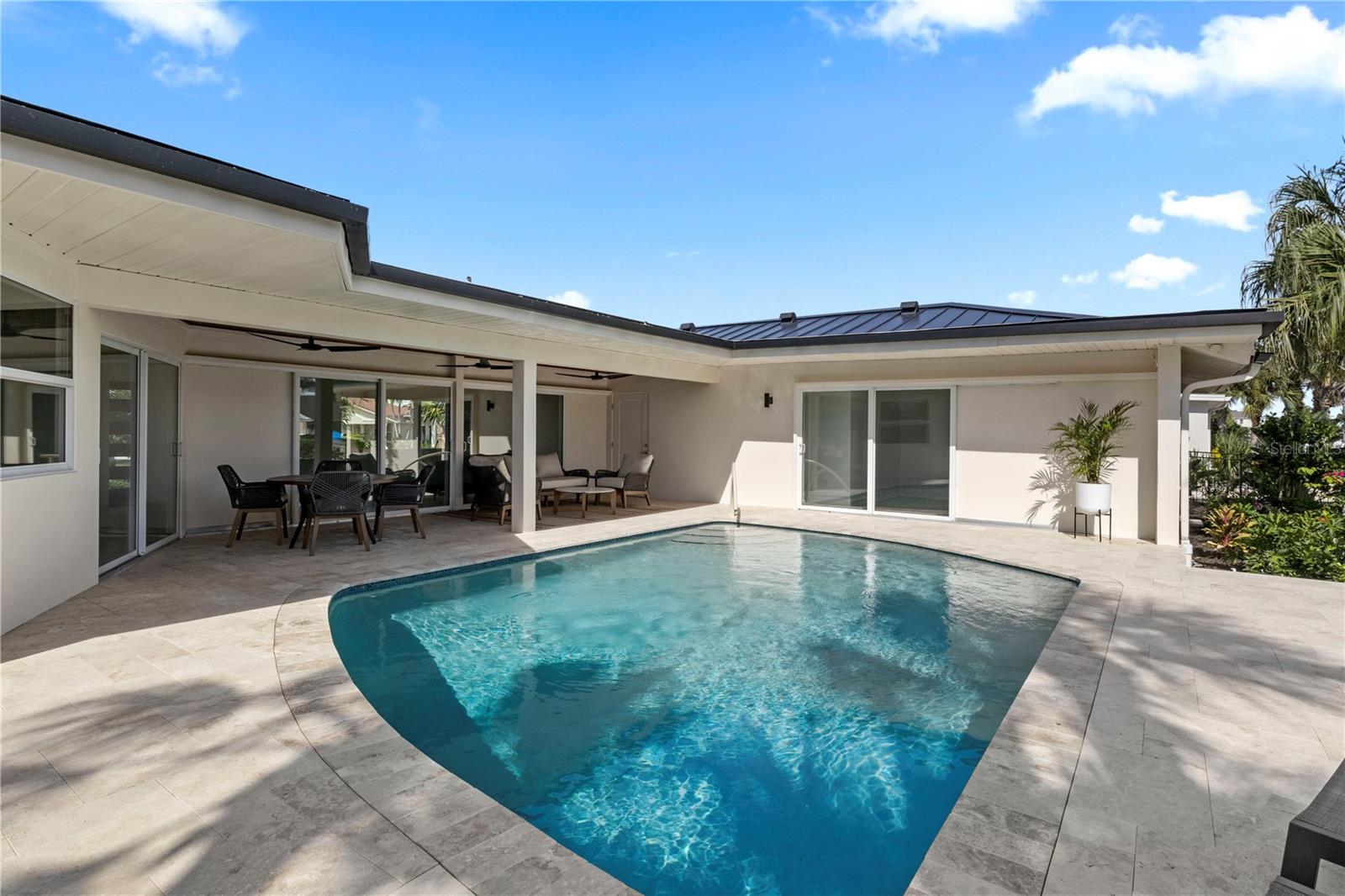 KEY ROYALE 9TH ADD - Residential