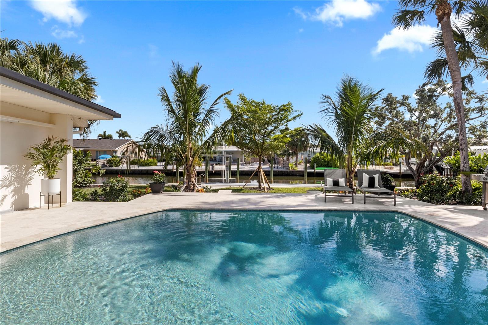KEY ROYALE 9TH ADD - Residential