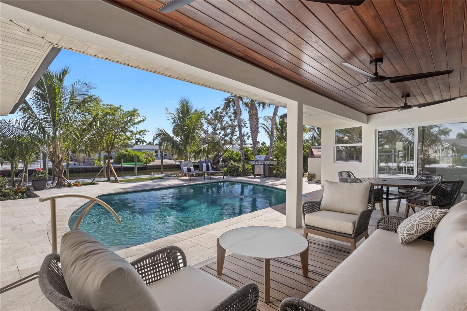 KEY ROYALE 9TH ADD - Residential
