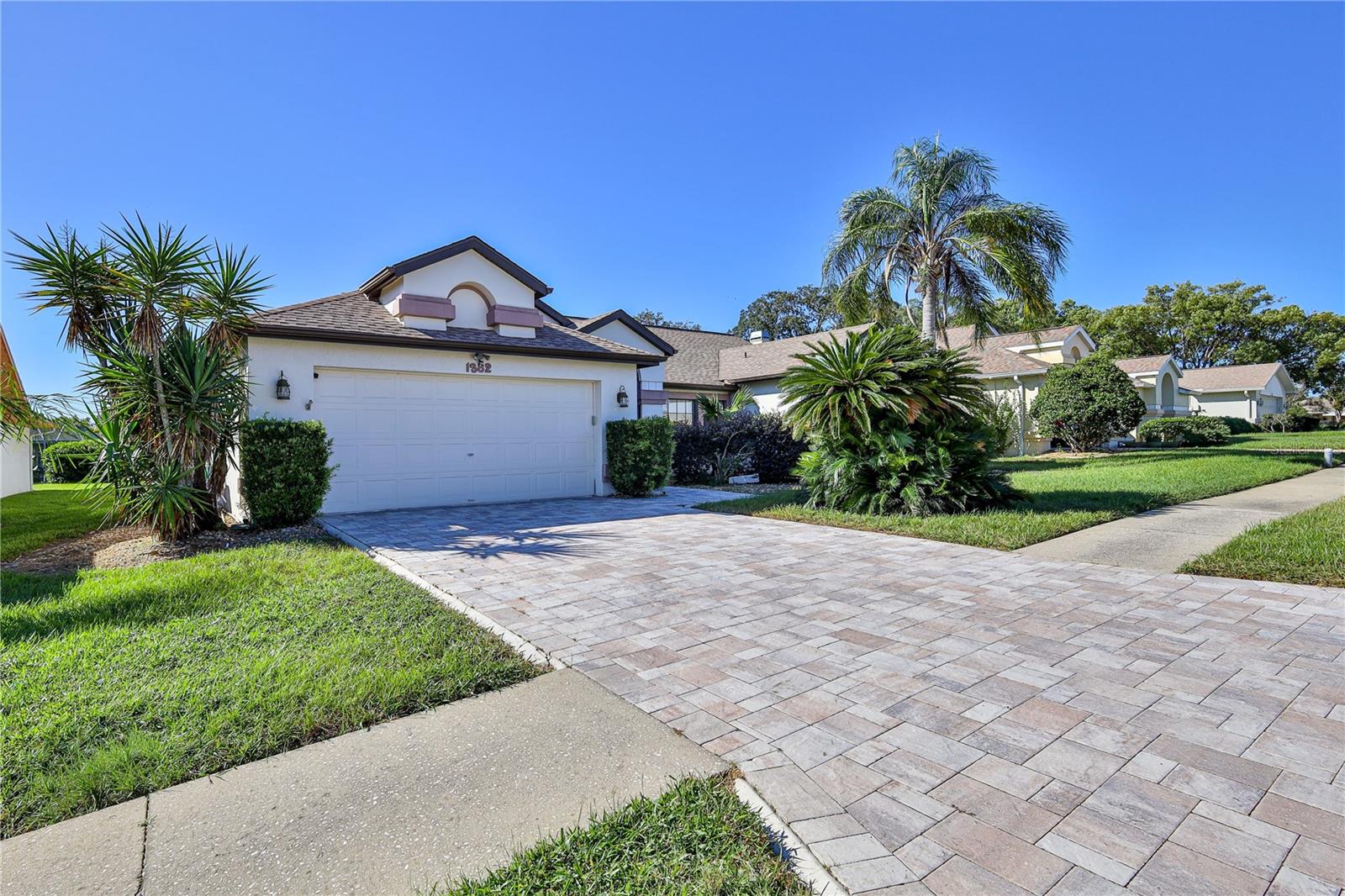 1382 OVERLAND DRIVE