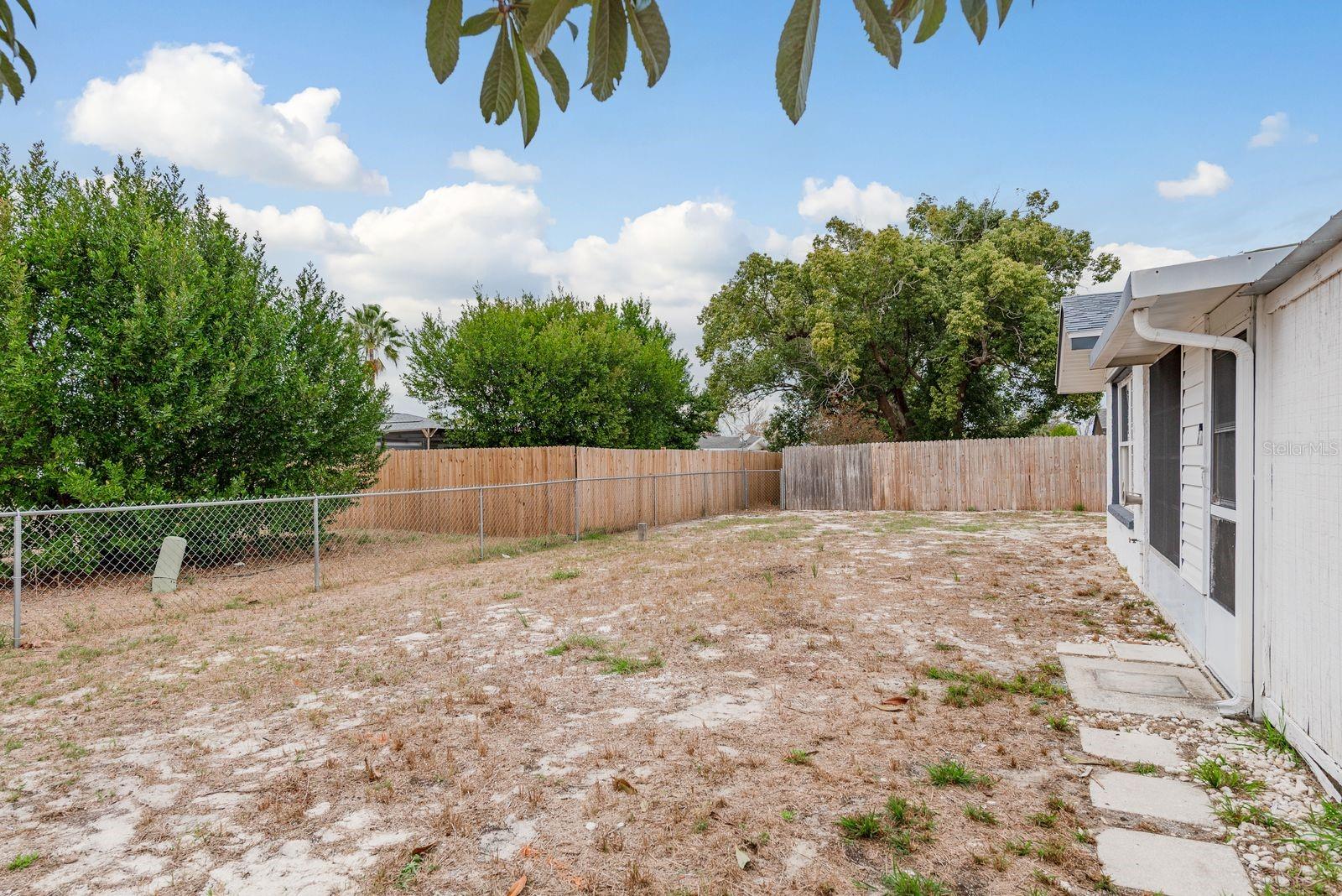 JASMINE LAKES - Residential Lease