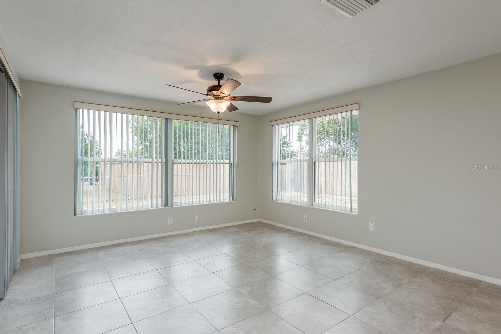 JASMINE LAKES - Residential Lease