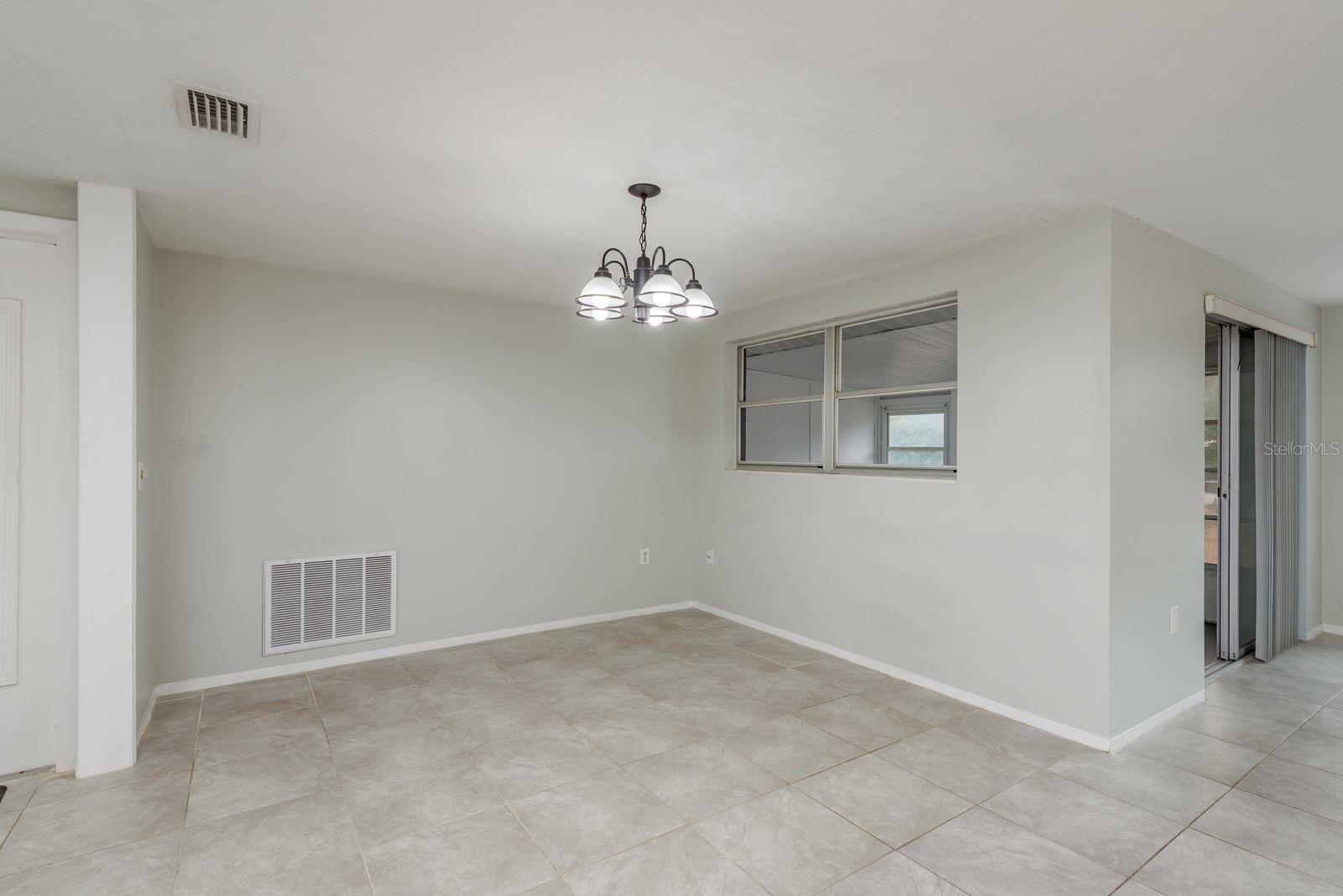 JASMINE LAKES - Residential Lease