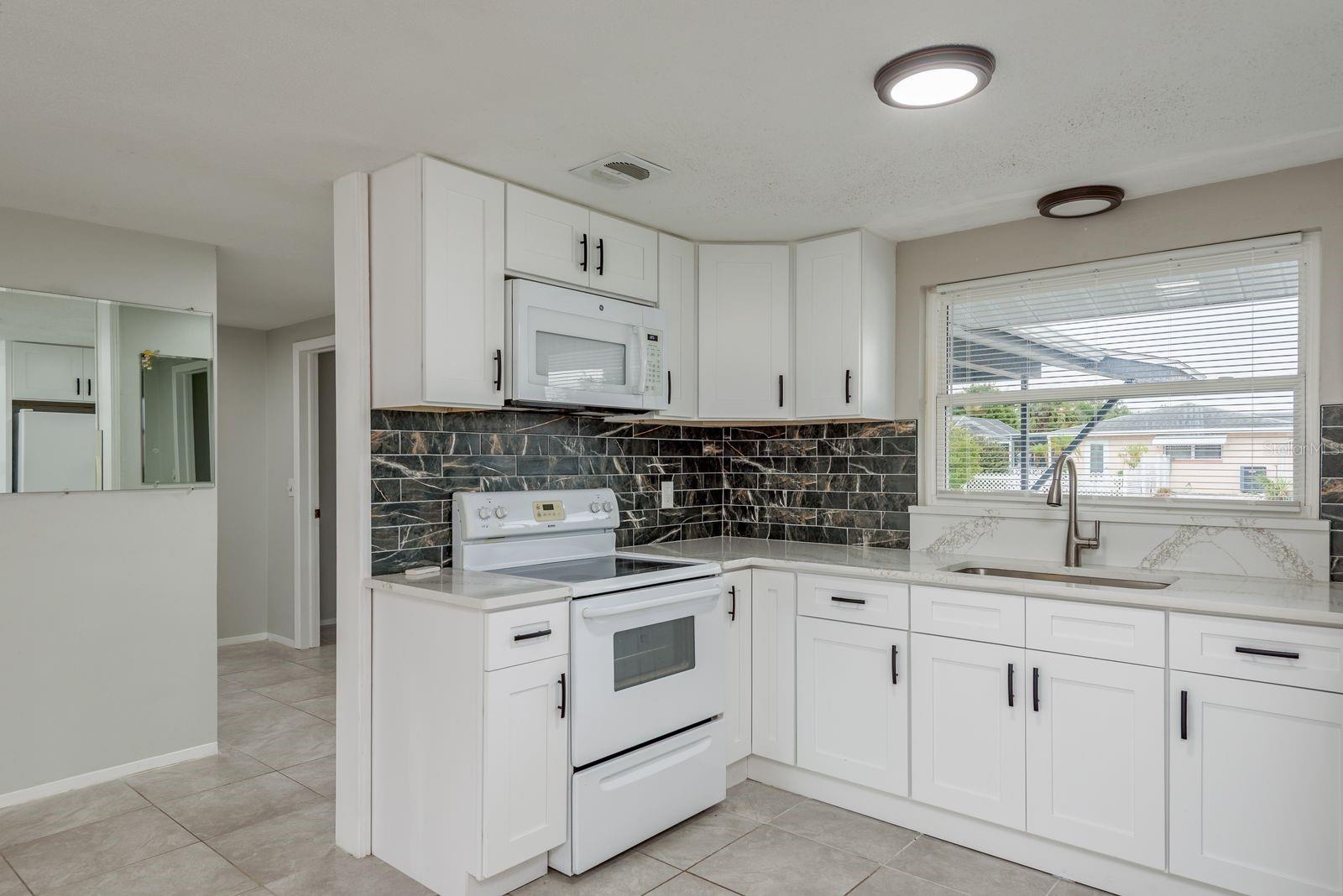 JASMINE LAKES - Residential Lease