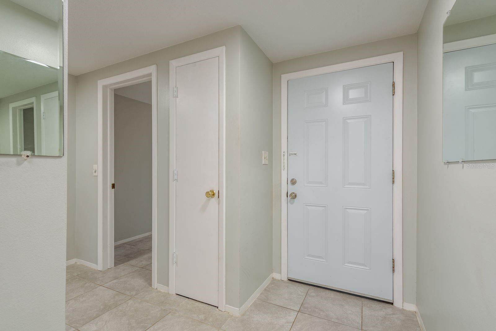 JASMINE LAKES - Residential Lease