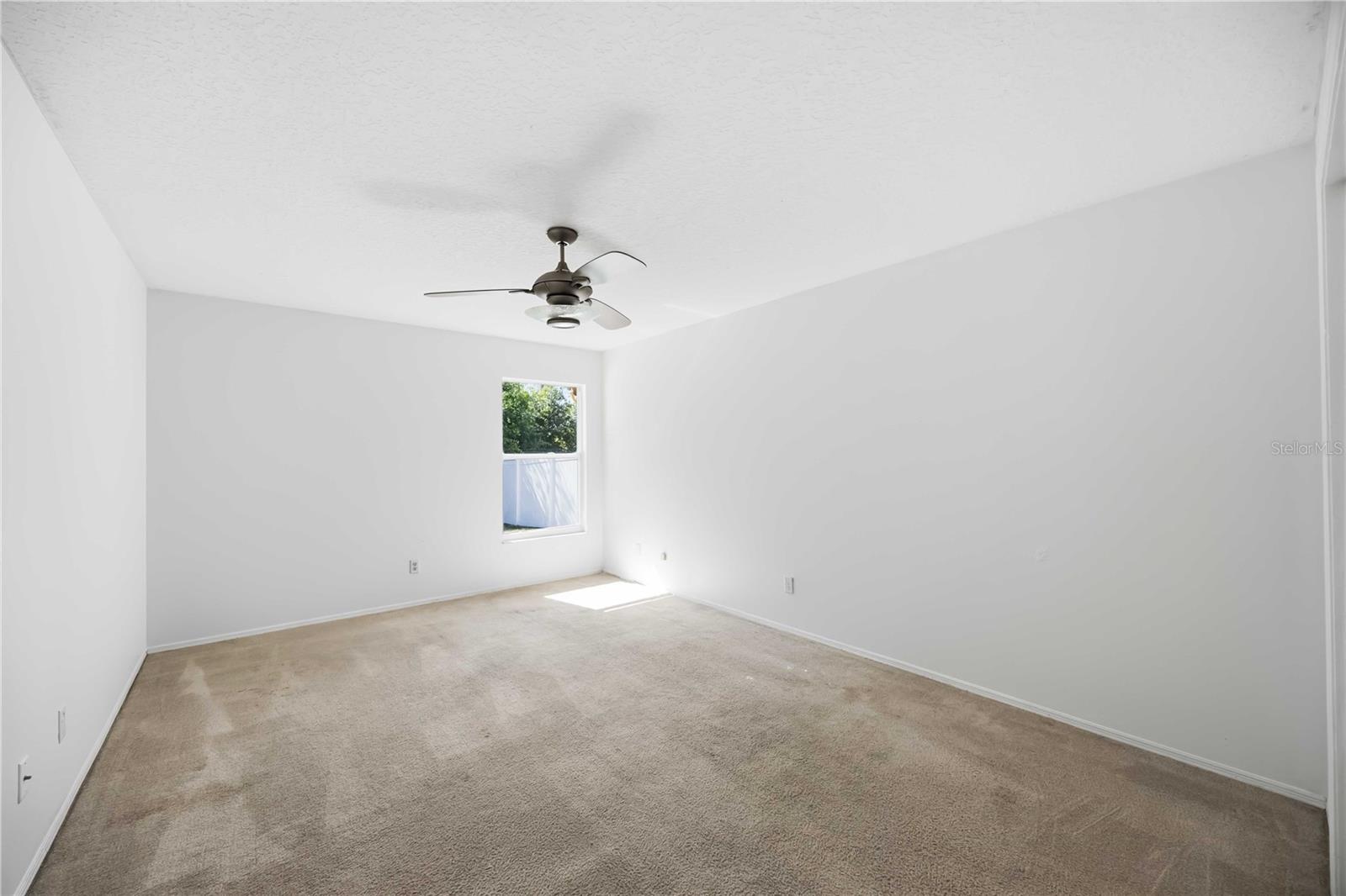 BAY OAKS ESTATES - Residential