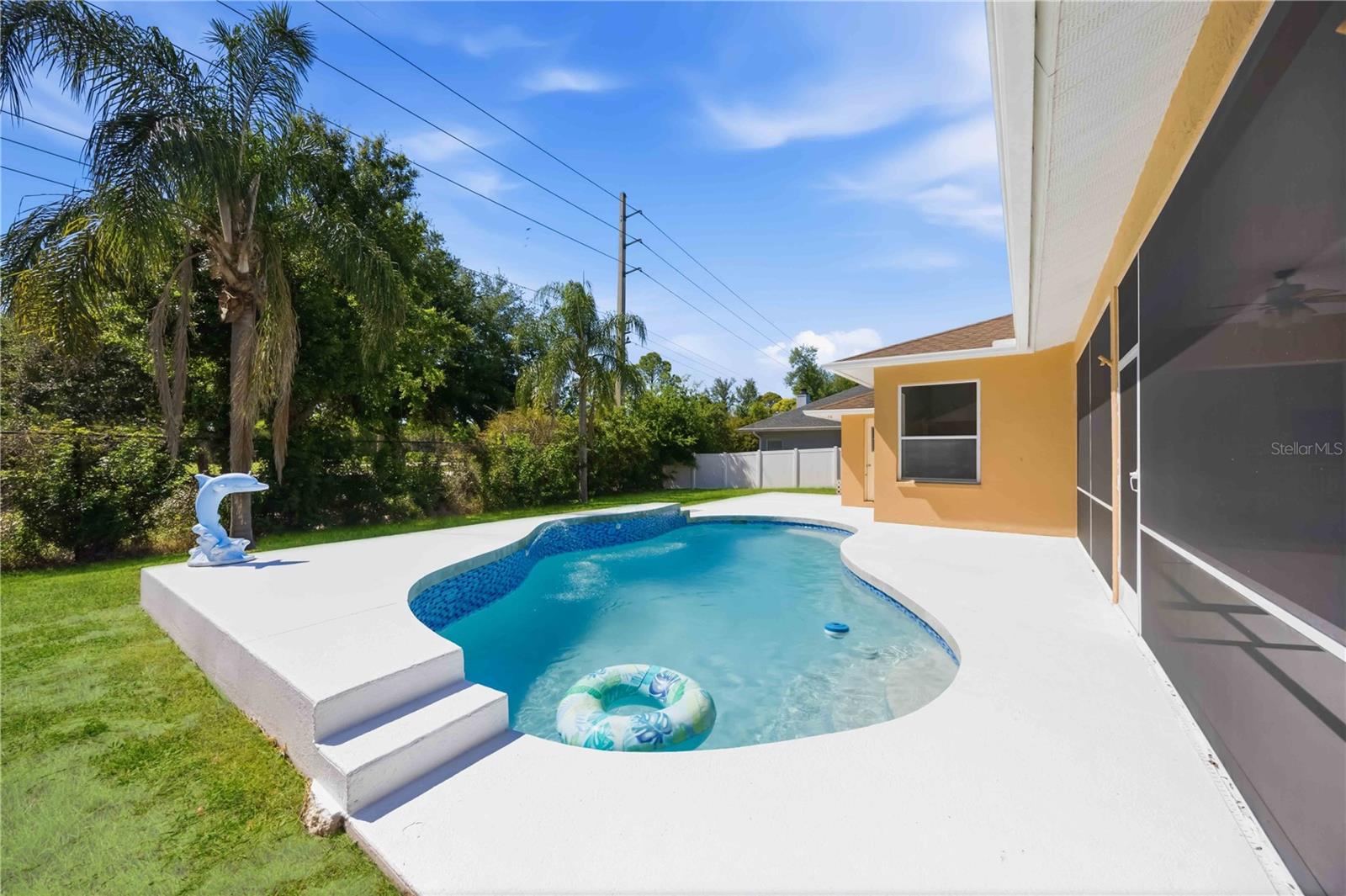BAY OAKS ESTATES - Residential