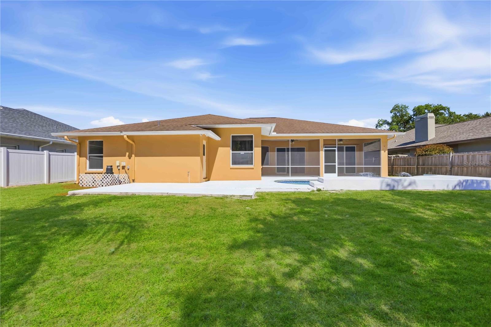 BAY OAKS ESTATES - Residential