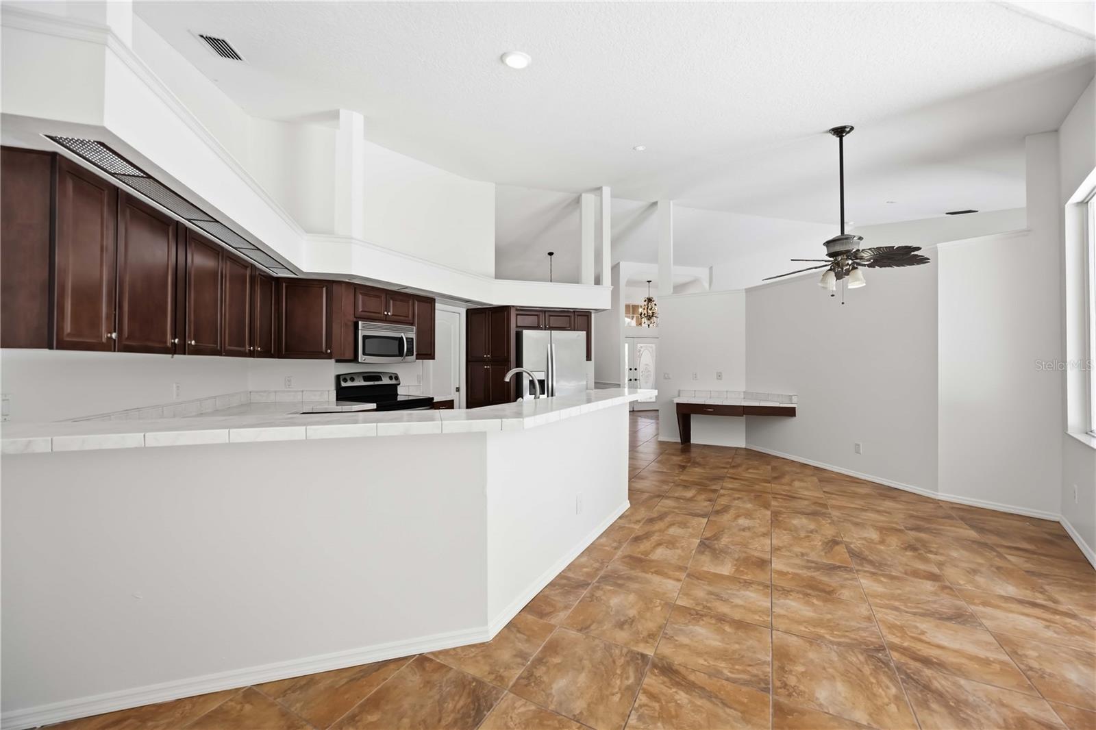 BAY OAKS ESTATES - Residential