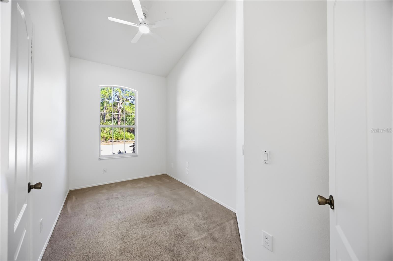 BAY OAKS ESTATES - Residential
