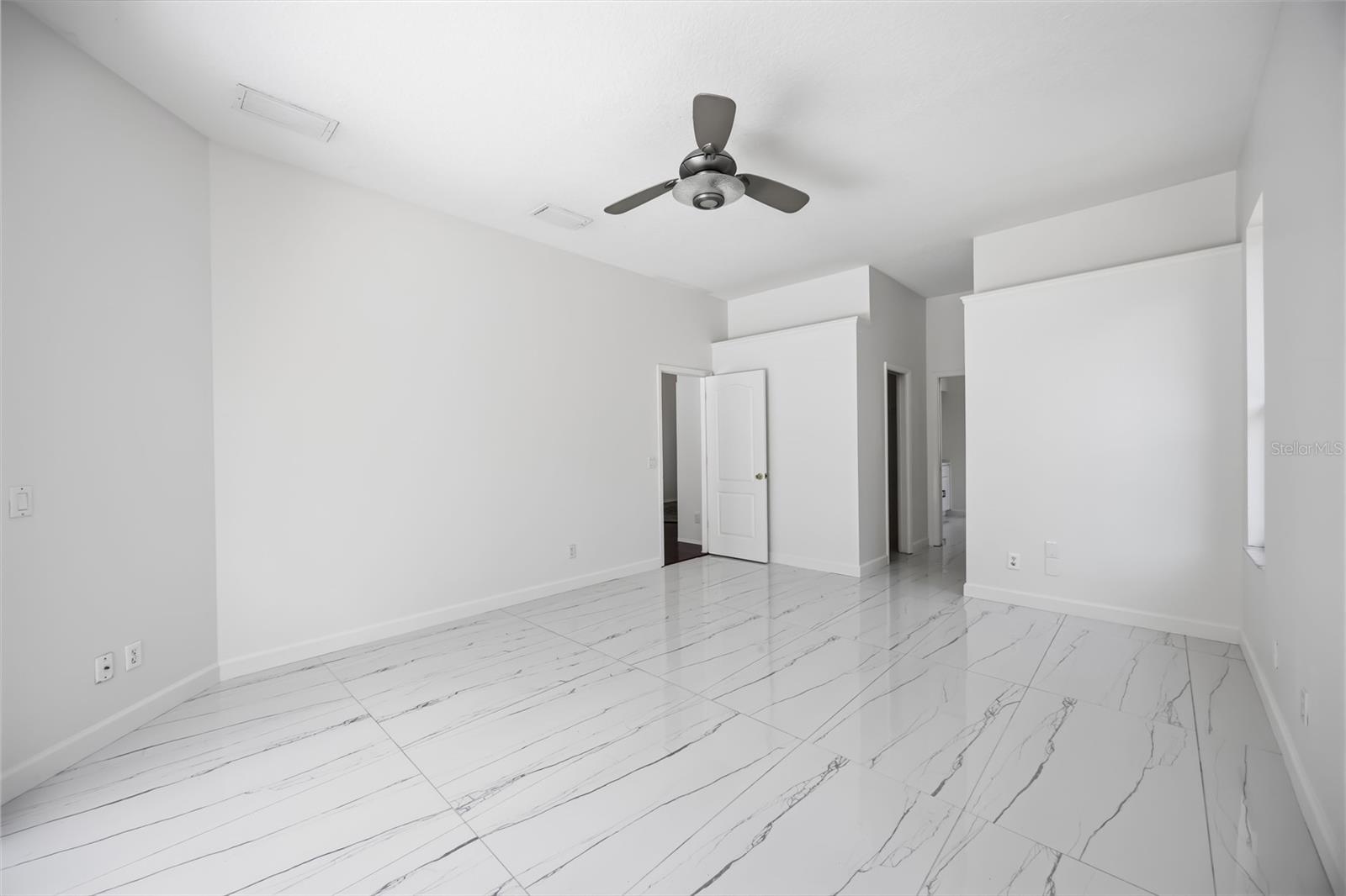 BAY OAKS ESTATES - Residential