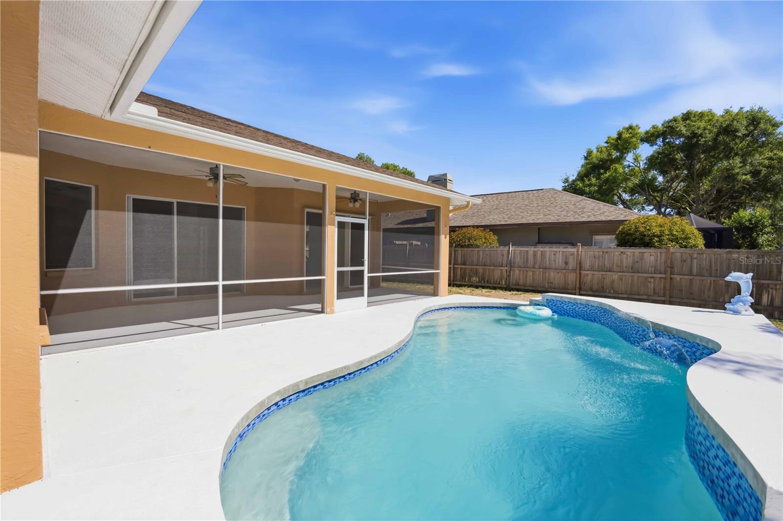BAY OAKS ESTATES - Residential