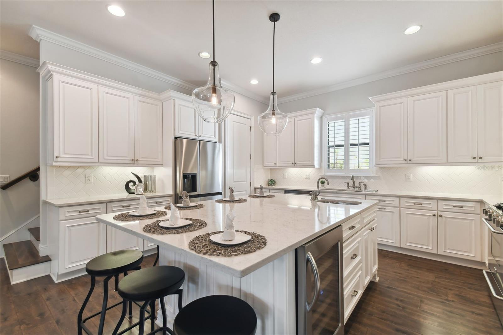 DAVIS ISLANDS PB10 PG52 TO 57 - Residential