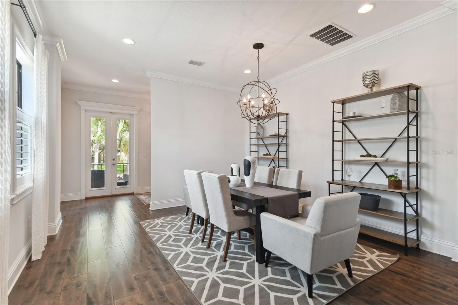 DAVIS ISLANDS PB10 PG52 TO 57 - Residential