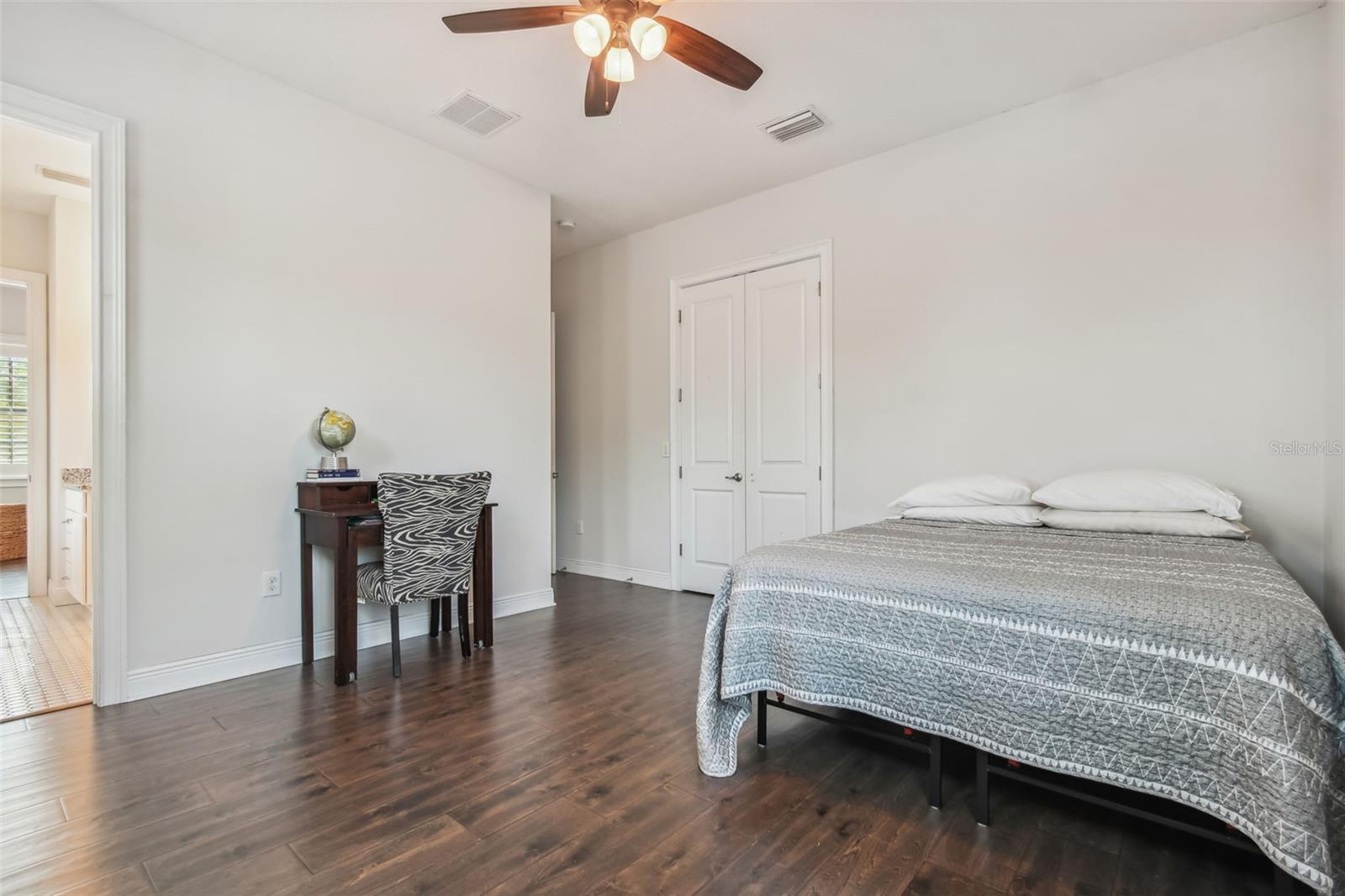 DAVIS ISLANDS PB10 PG52 TO 57 - Residential