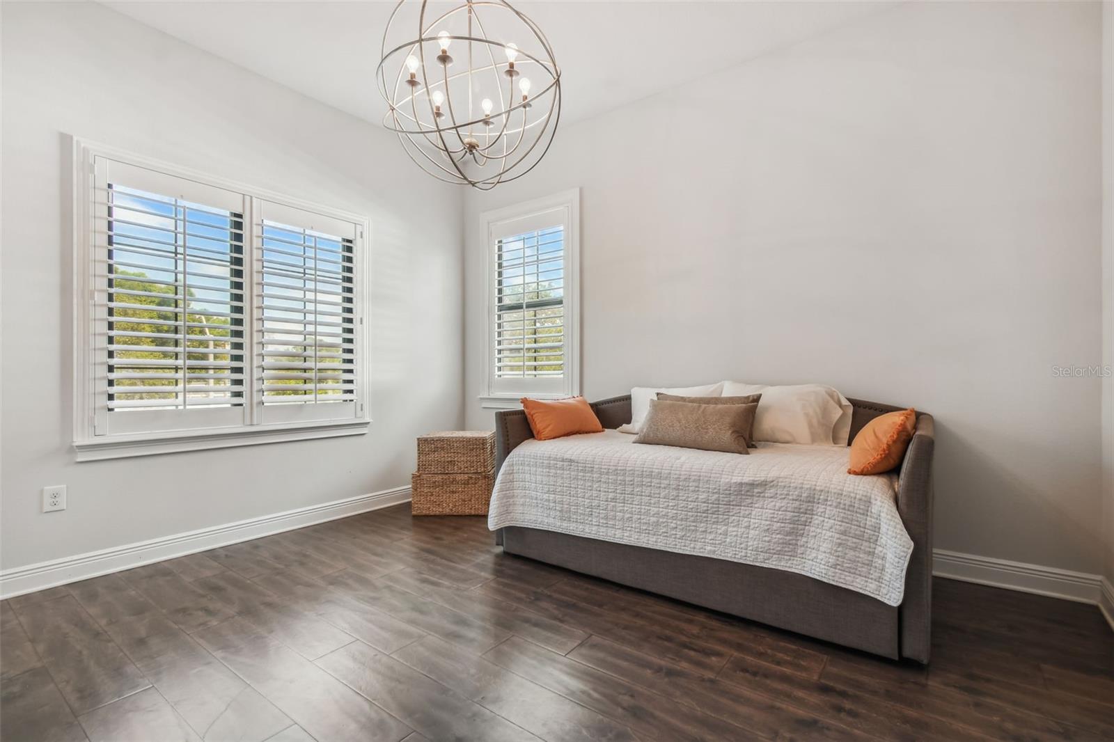 DAVIS ISLANDS PB10 PG52 TO 57 - Residential