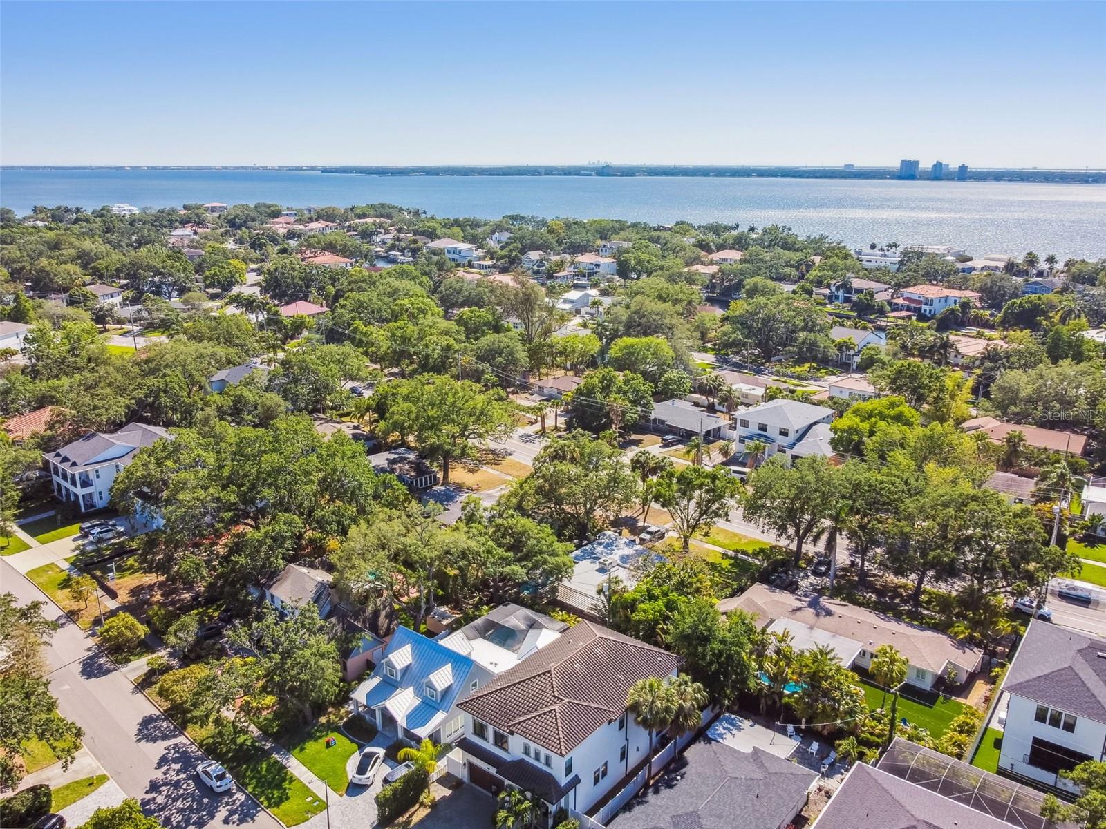 DAVIS ISLANDS PB10 PG52 TO 57 - Residential