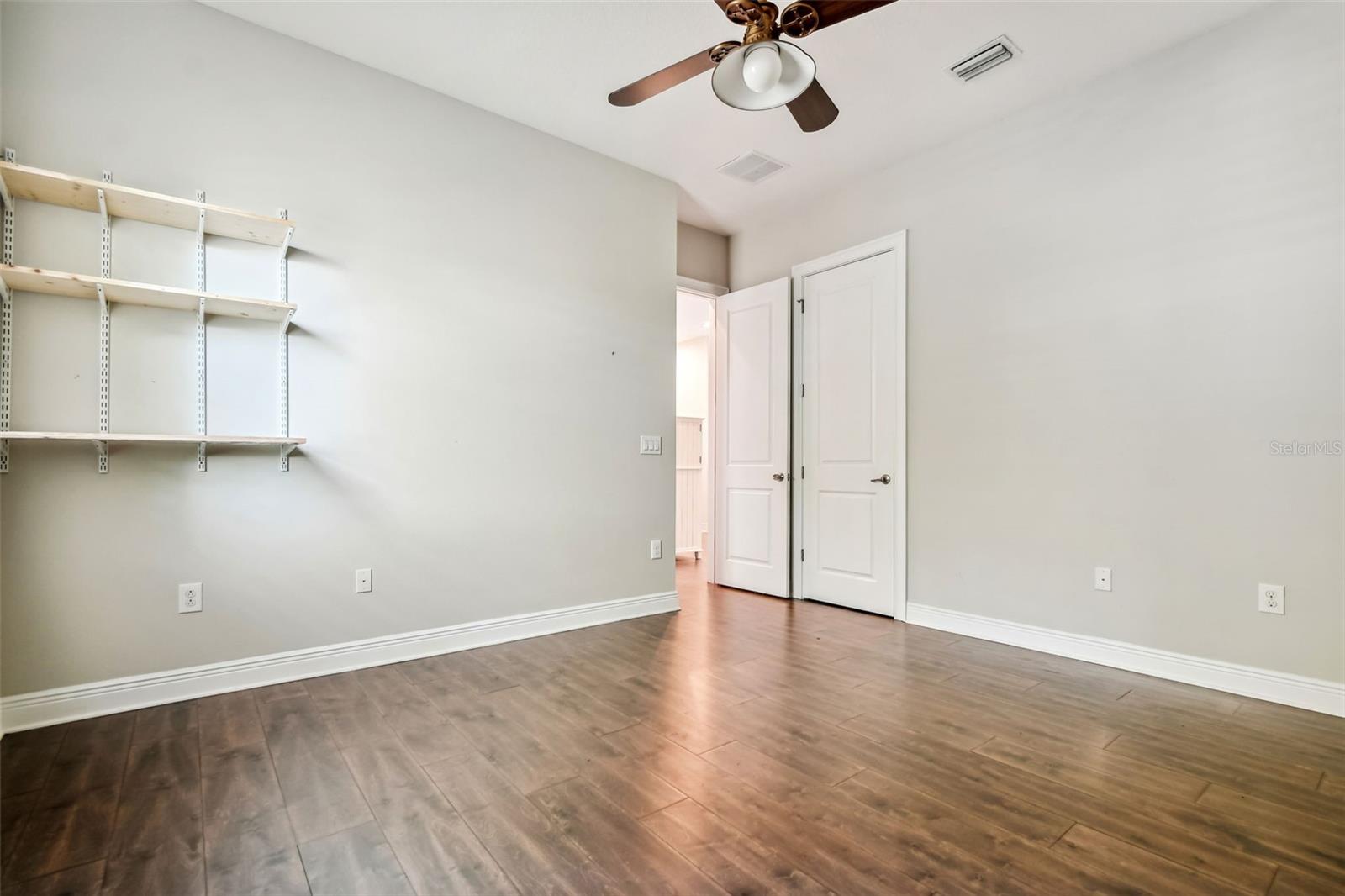 DAVIS ISLANDS PB10 PG52 TO 57 - Residential