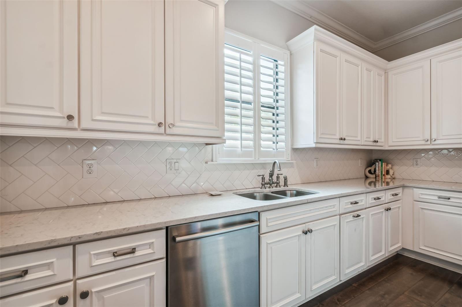 DAVIS ISLANDS PB10 PG52 TO 57 - Residential