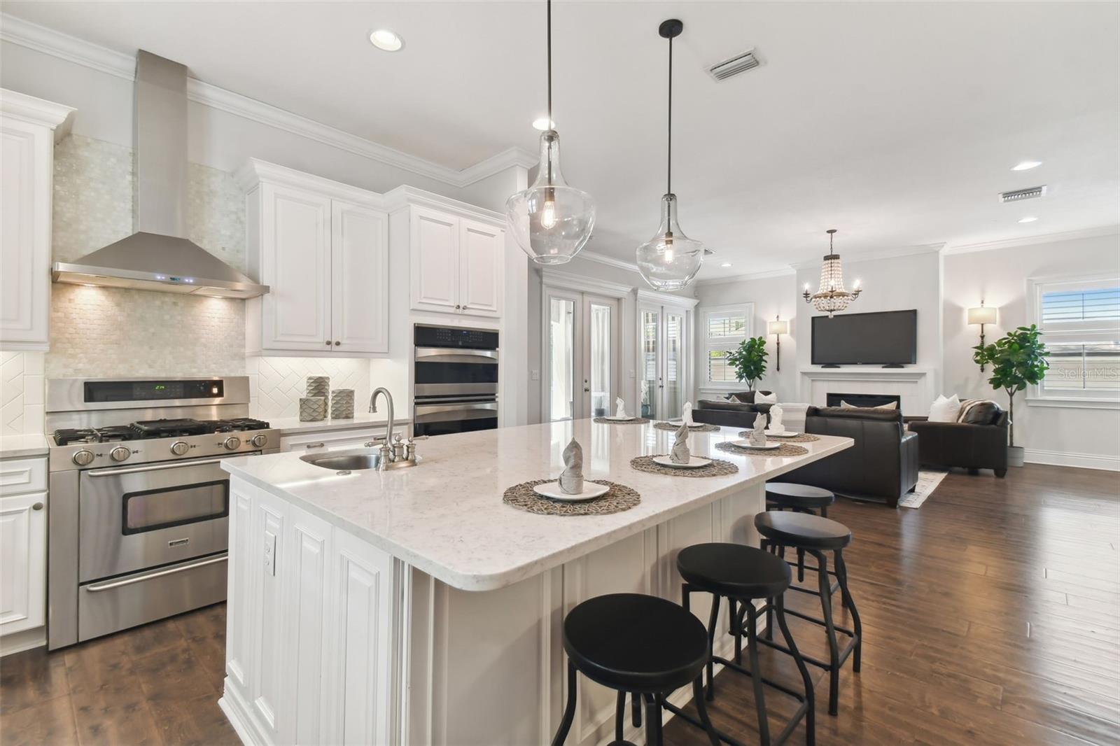 DAVIS ISLANDS PB10 PG52 TO 57 - Residential