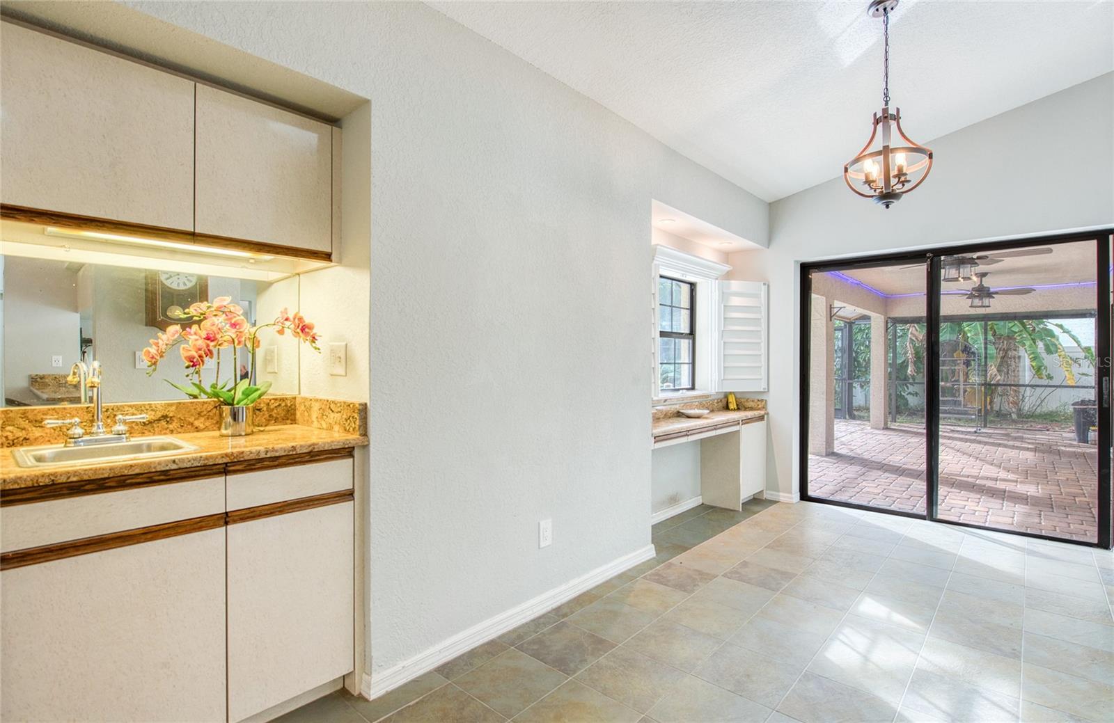 BAYSHORE TERRACE - Residential