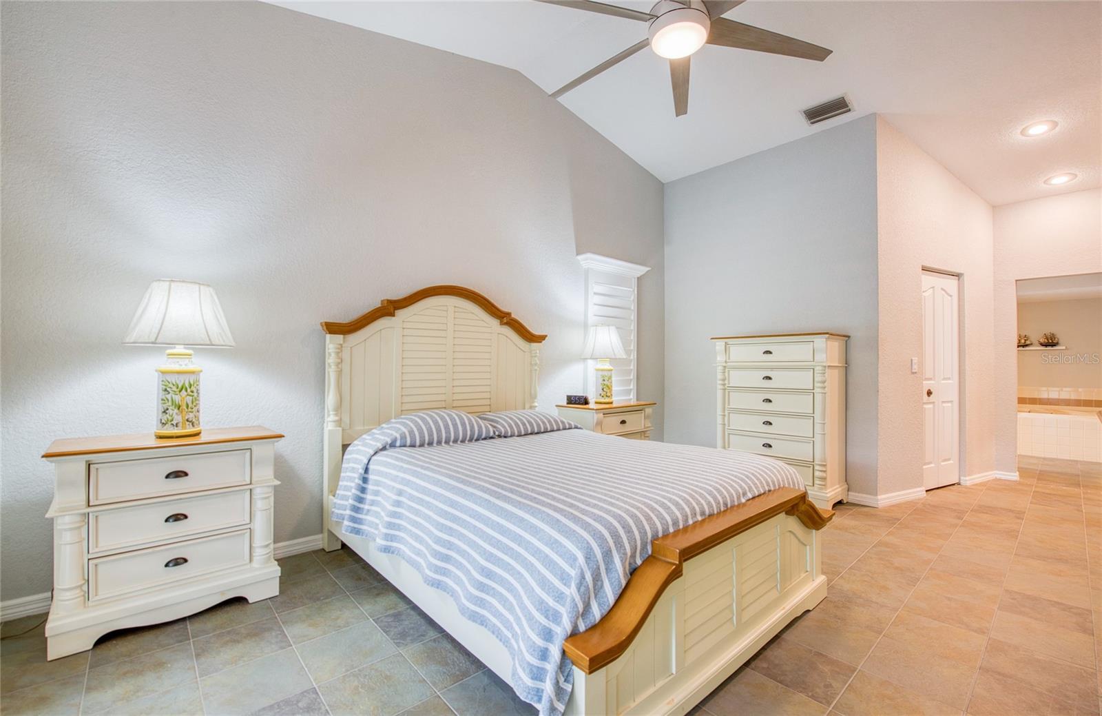 BAYSHORE TERRACE - Residential