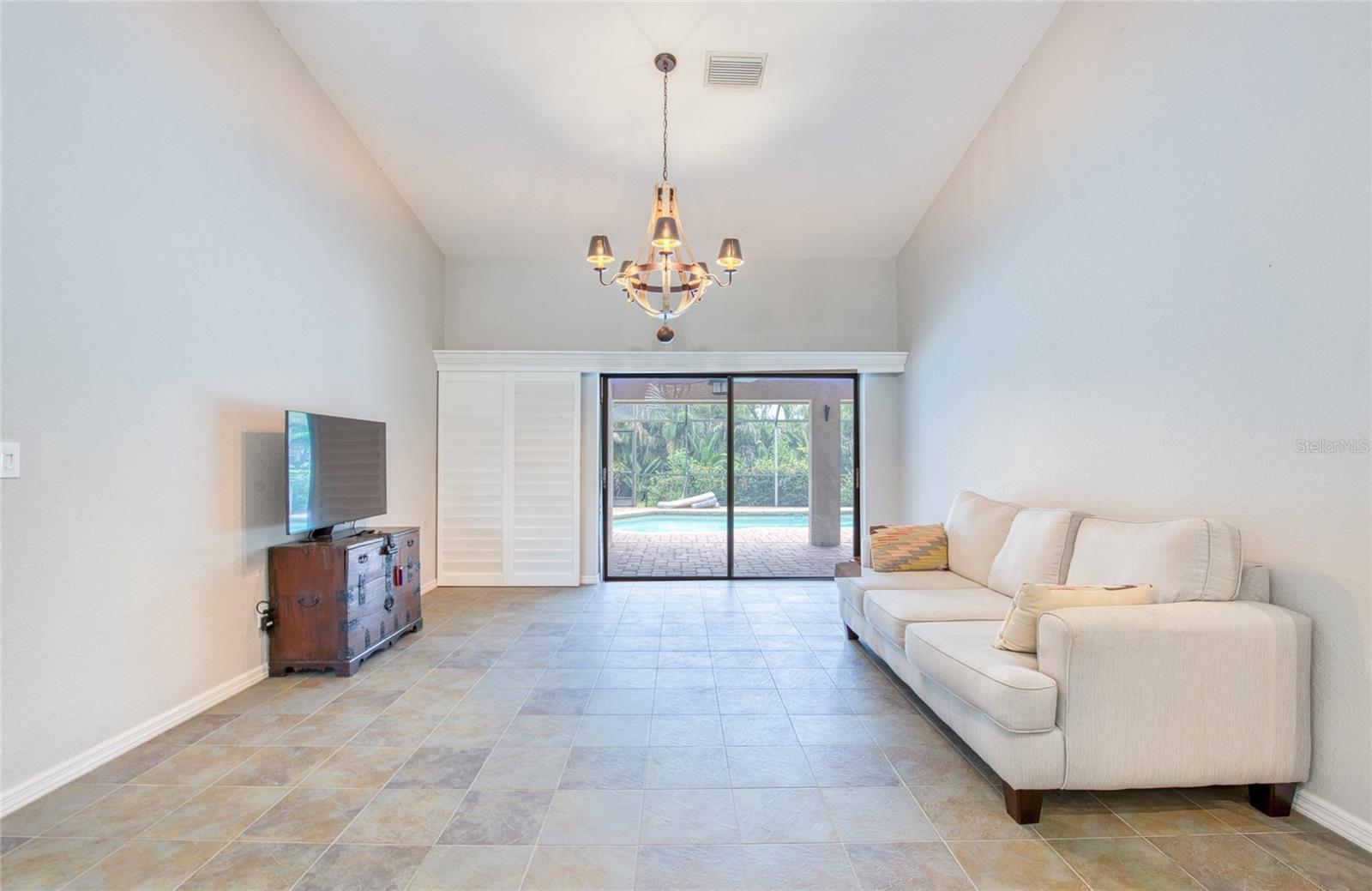 BAYSHORE TERRACE - Residential