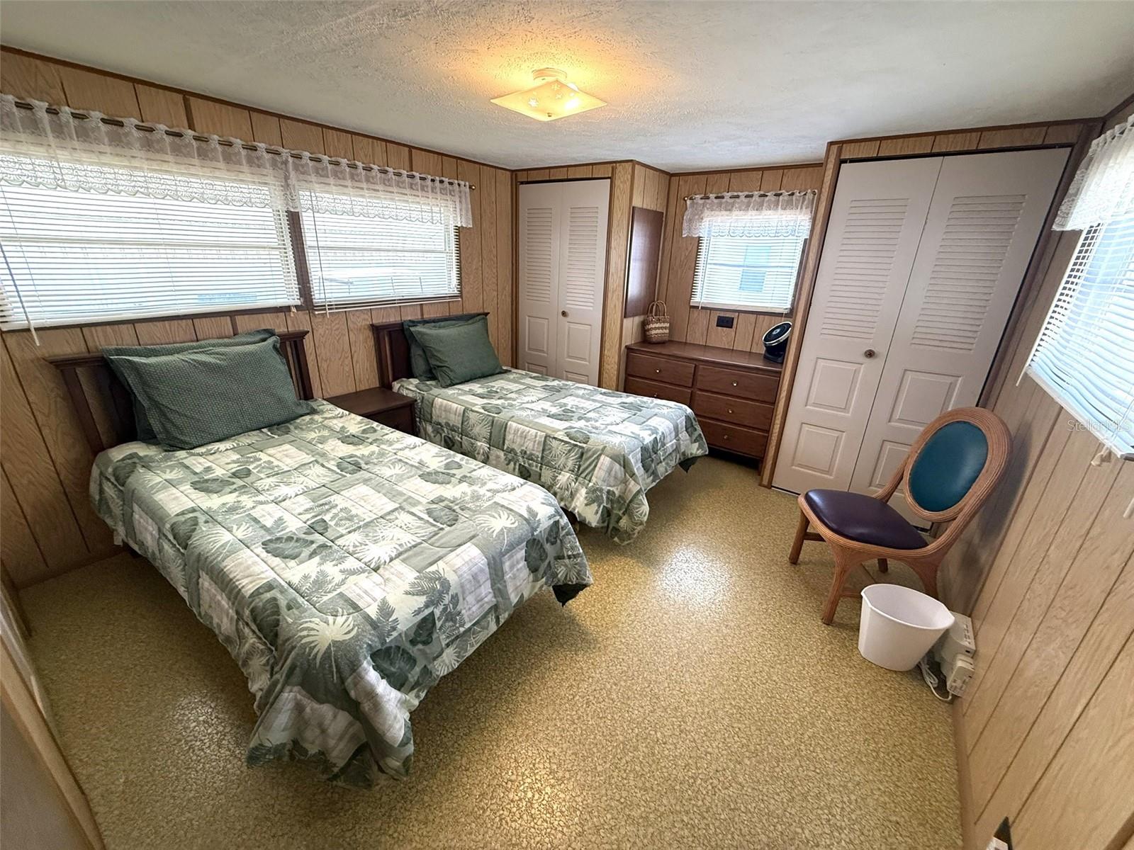 TRAILER ACRES - Residential